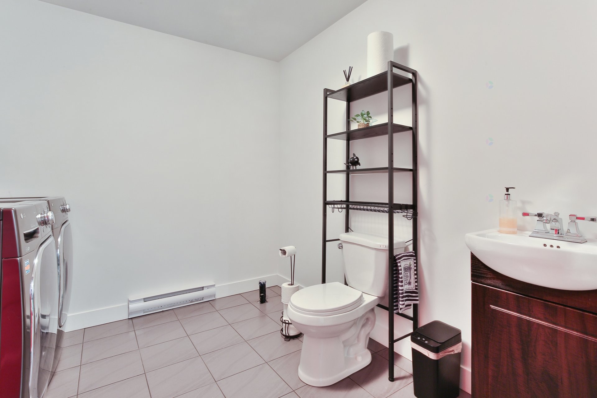 









371


Boul. Magenta E.

,
Farnham,




QC
J2N1B2

