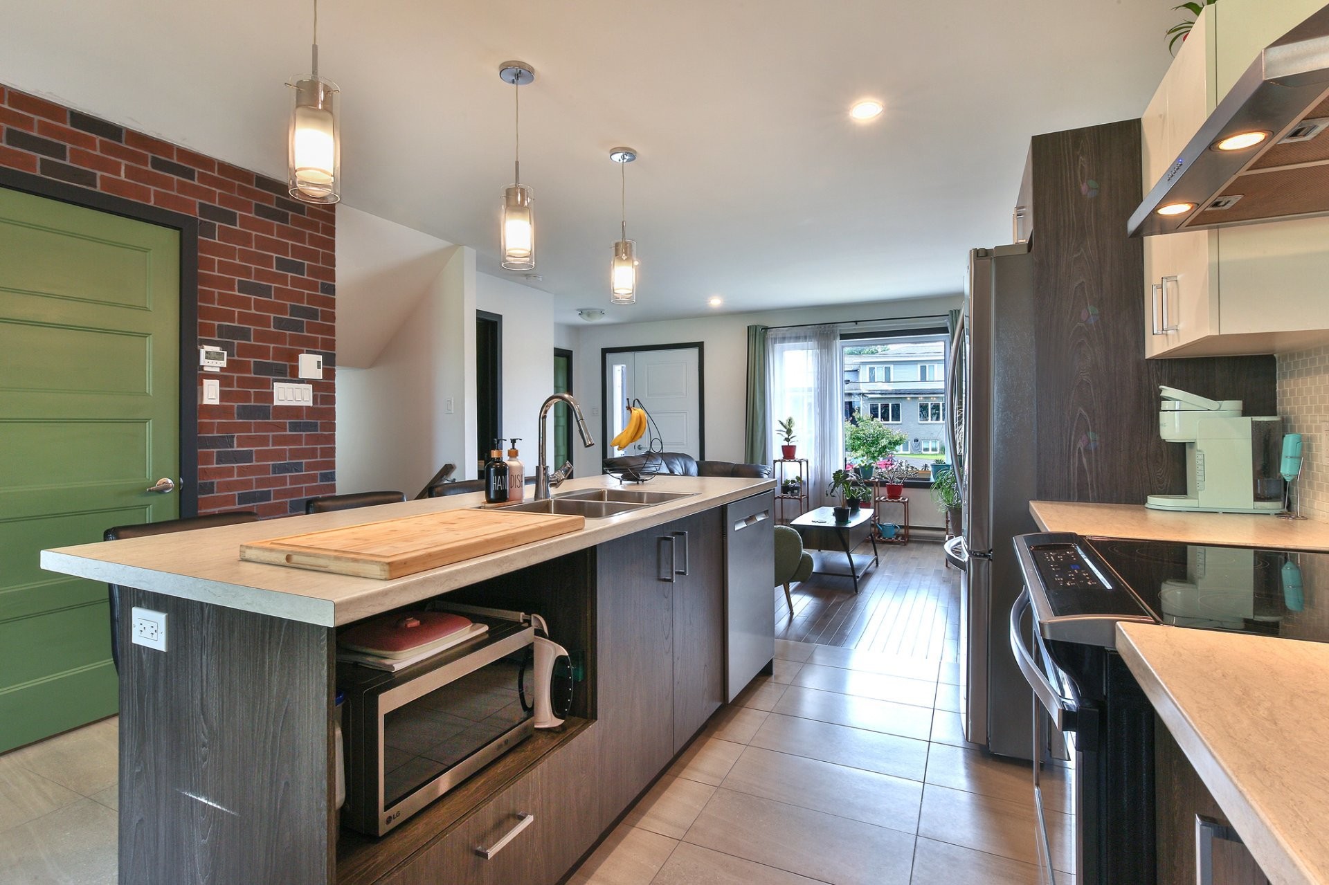 









371


Boul. Magenta E.

,
Farnham,




QC
J2N1B2

