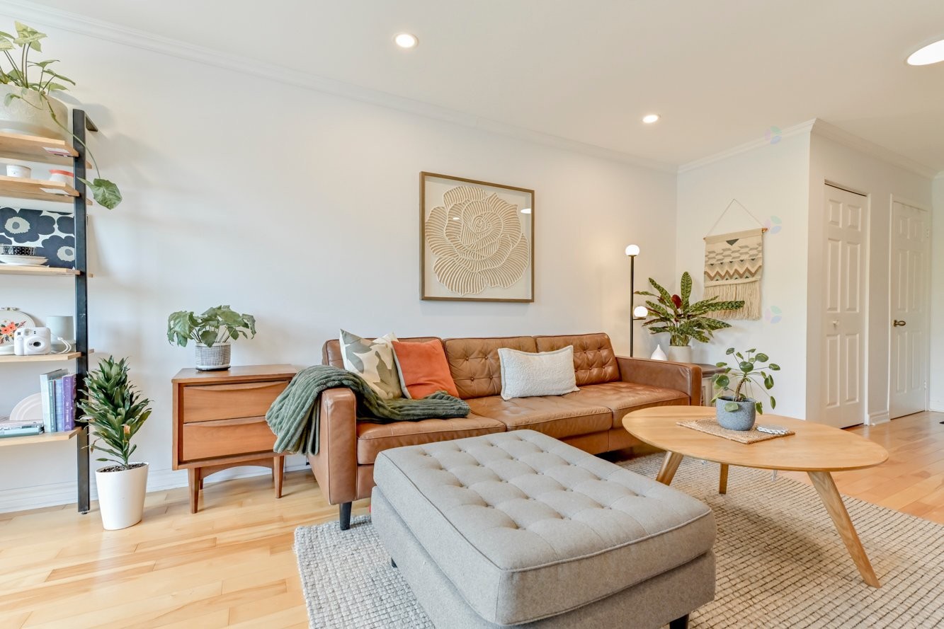 









2640


Boul. Béliveau

, 408,
Longueuil (Le Vieux-Longueuil),




QC
J4M1X9

