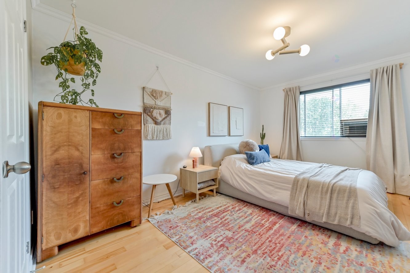 









2640


Boul. Béliveau

, 408,
Longueuil (Le Vieux-Longueuil),




QC
J4M1X9


