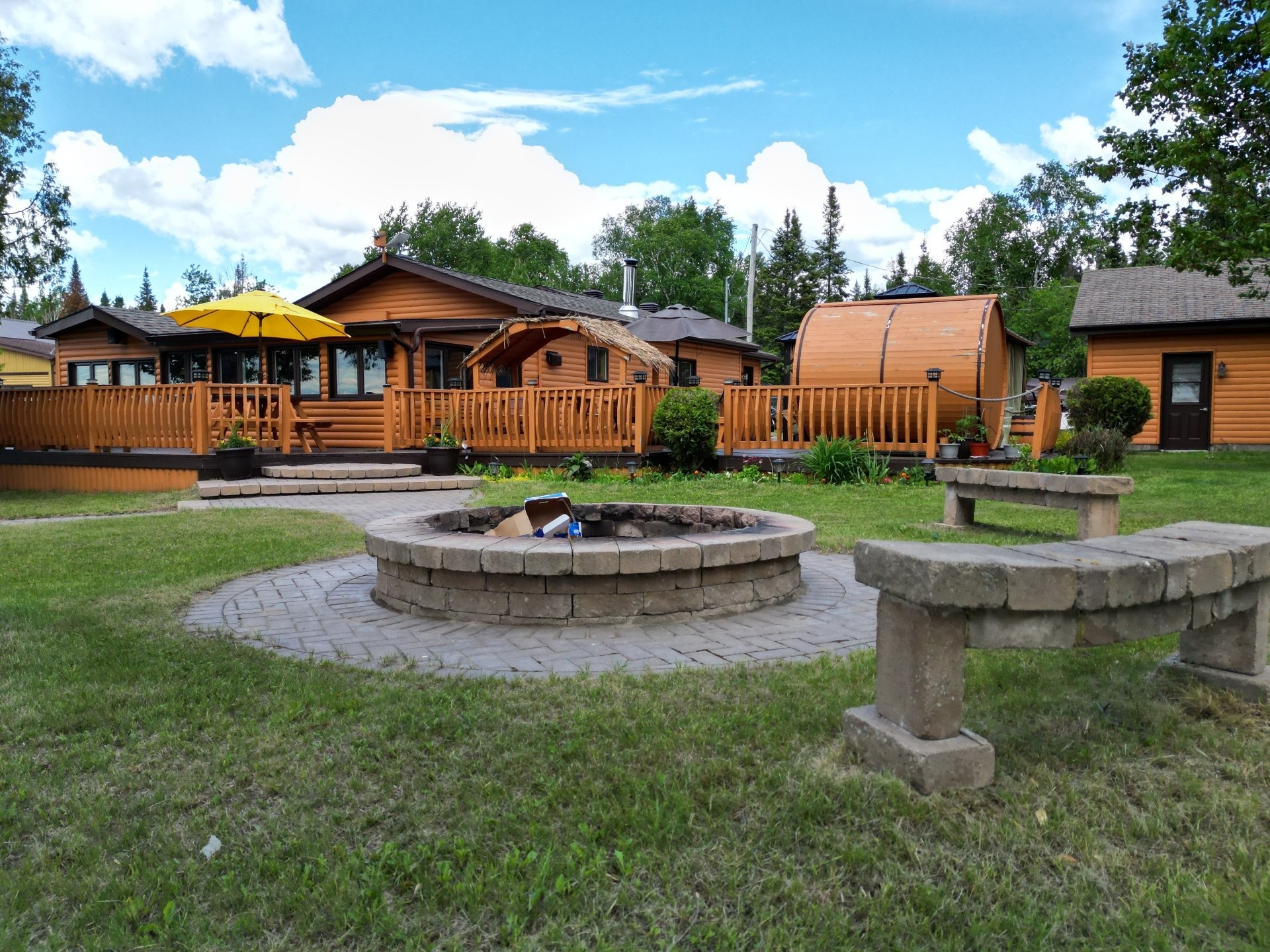 









713


Ch. du Pin-Rouge

,
Laverlochère-Angliers,




QC
J0Z1A0

