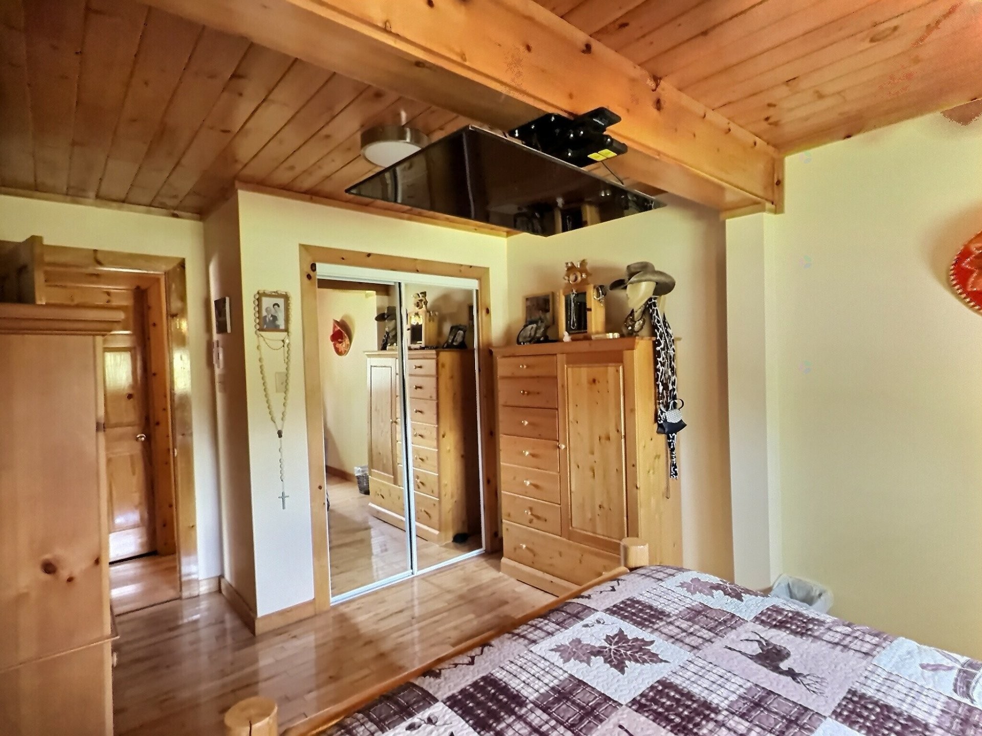 









713


Ch. du Pin-Rouge

,
Laverlochère-Angliers,




QC
J0Z1A0

