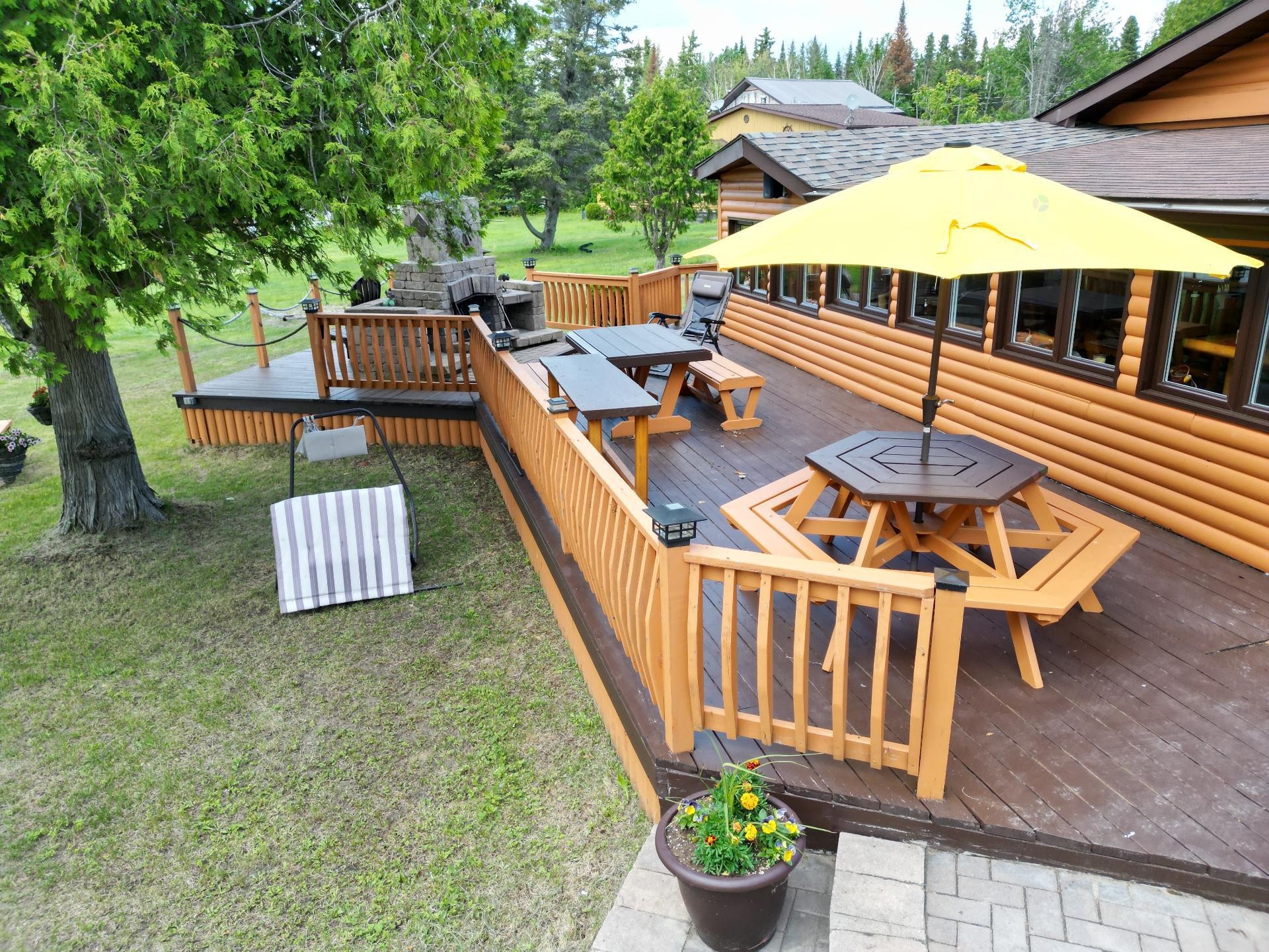 









713


Ch. du Pin-Rouge

,
Laverlochère-Angliers,




QC
J0Z1A0

