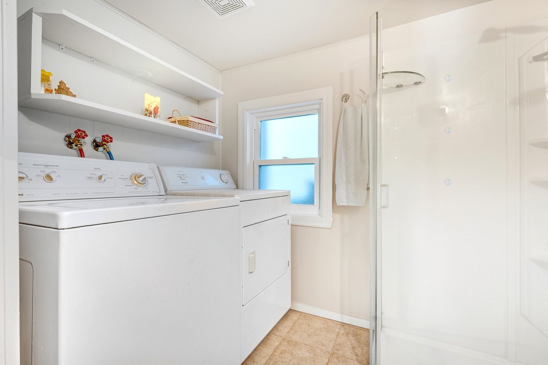 









150


Ch. Papp

,
Rivière-Rouge,




QC
J0T1T0

