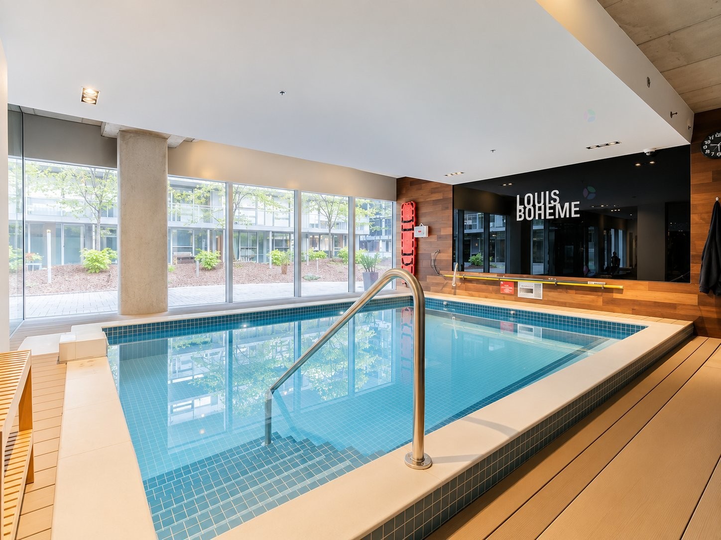 









350


Boul. De Maisonneuve O.

, 2706,
Montréal (Ville-Marie),




QC
H3A0B4

