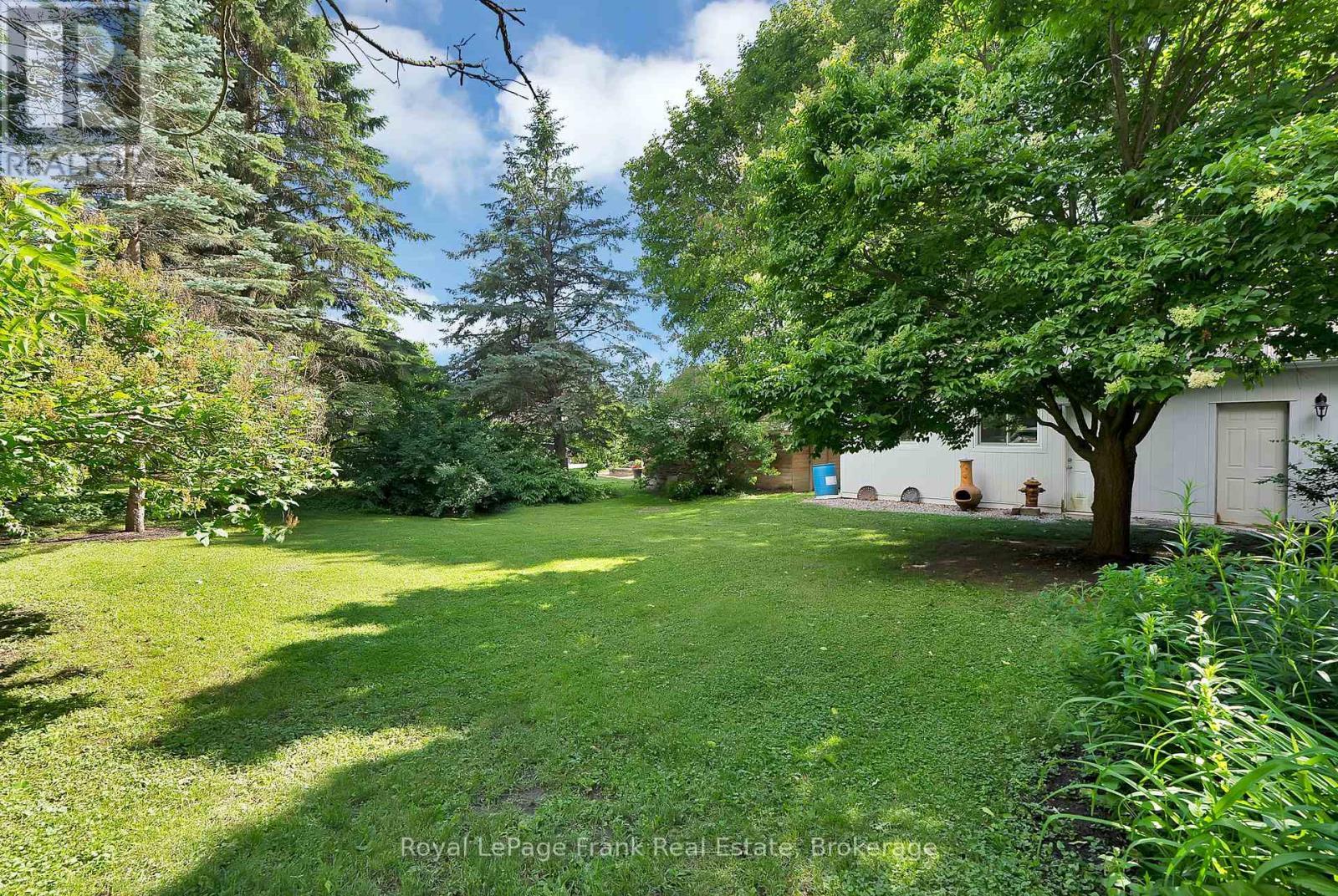 












1731 LANE STREET

,
Pickering,




Ontario
L1Y1B6

