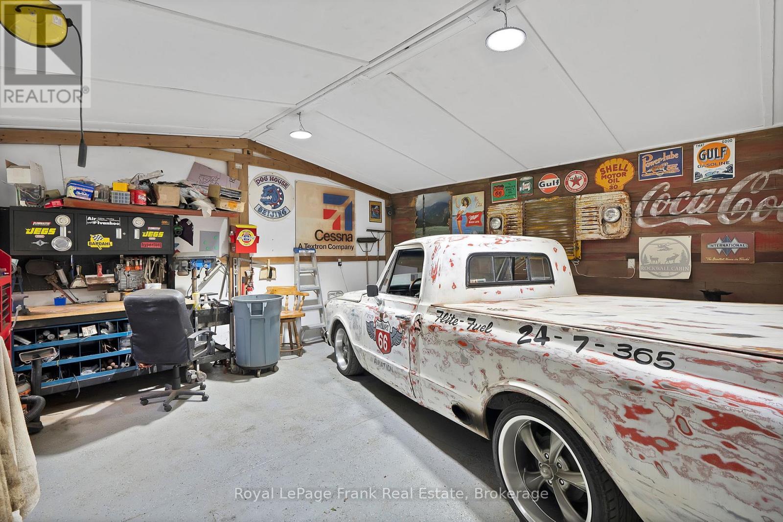 












1731 LANE STREET

,
Pickering,




Ontario
L1Y1B6

