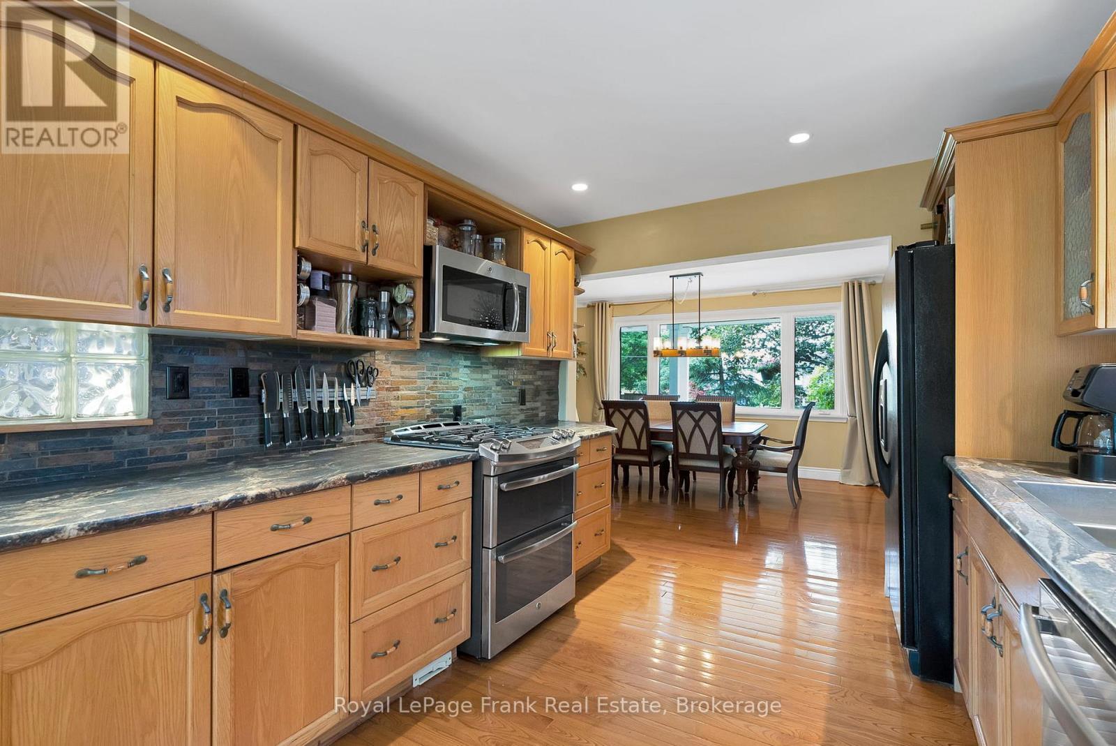 












1731 LANE STREET

,
Pickering,




Ontario
L1Y1B6

