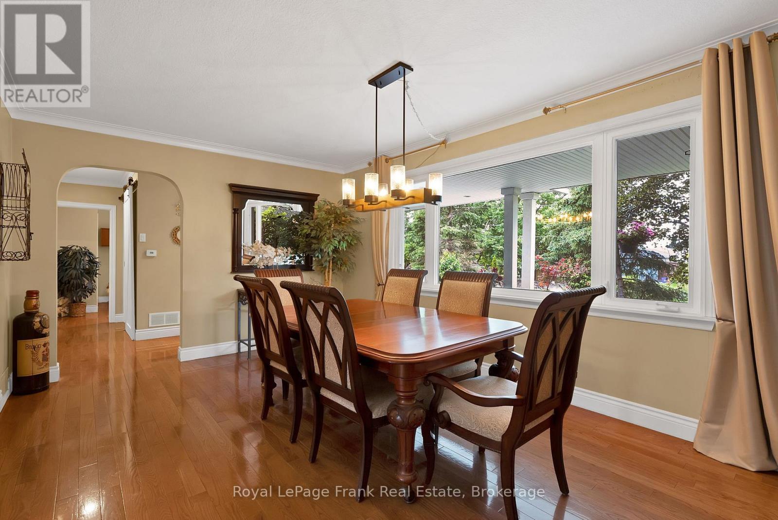 












1731 LANE STREET

,
Pickering,




Ontario
L1Y1B6

