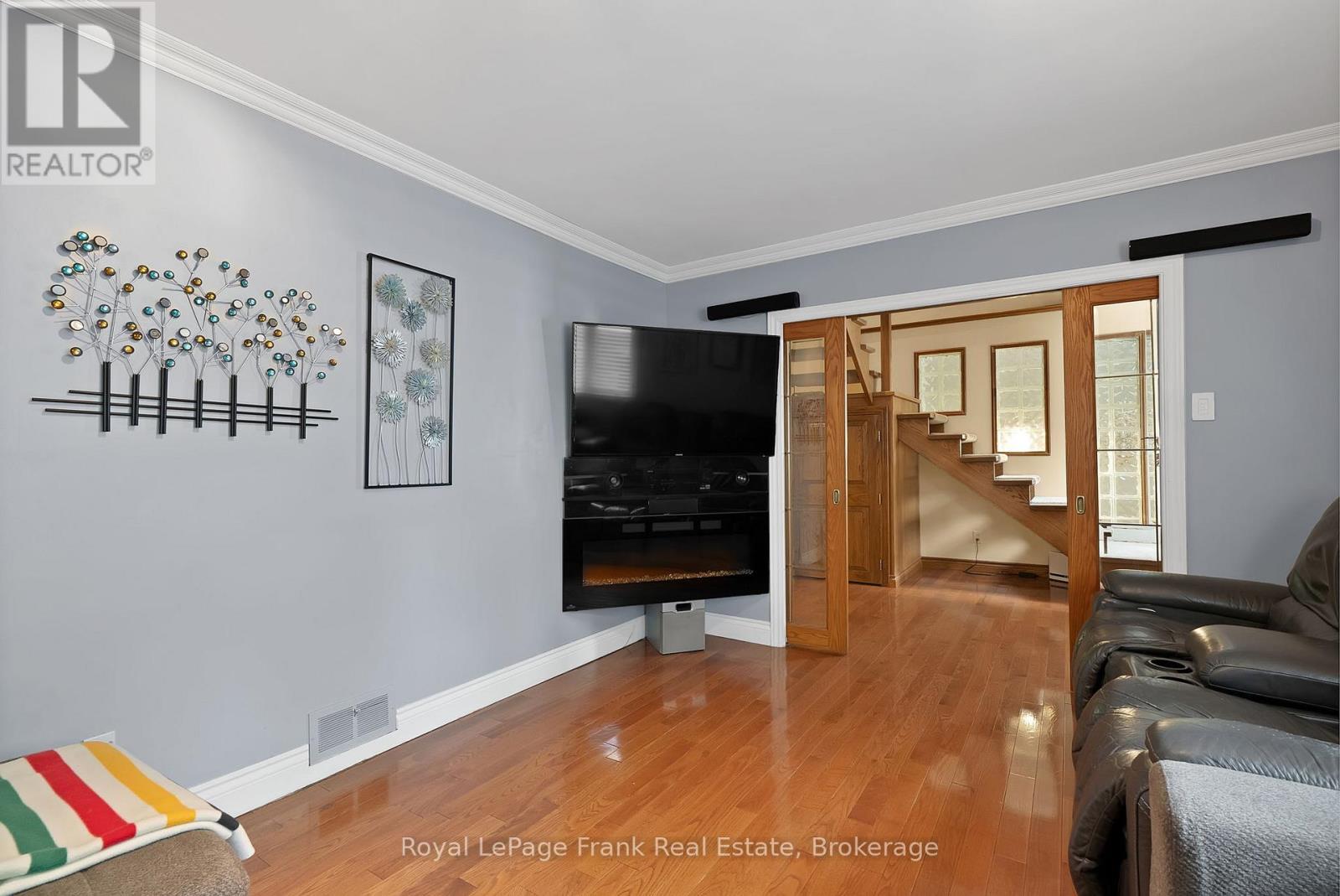 












1731 LANE STREET

,
Pickering,




Ontario
L1Y1B6

