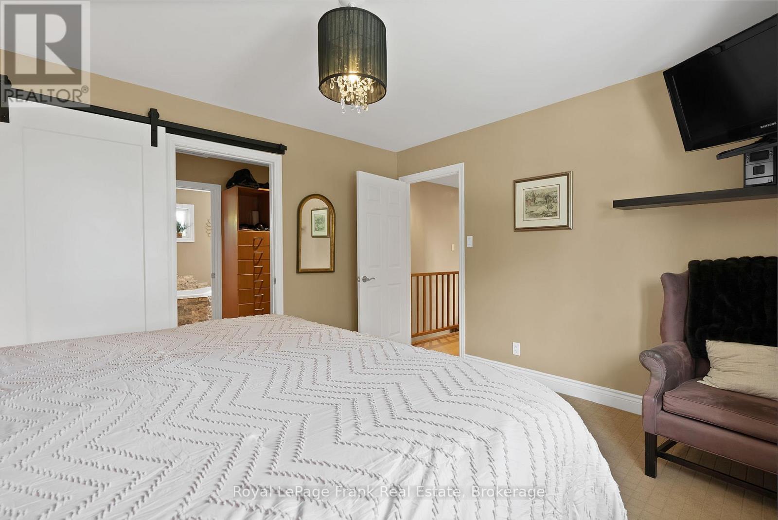 












1731 LANE STREET

,
Pickering,




Ontario
L1Y1B6

