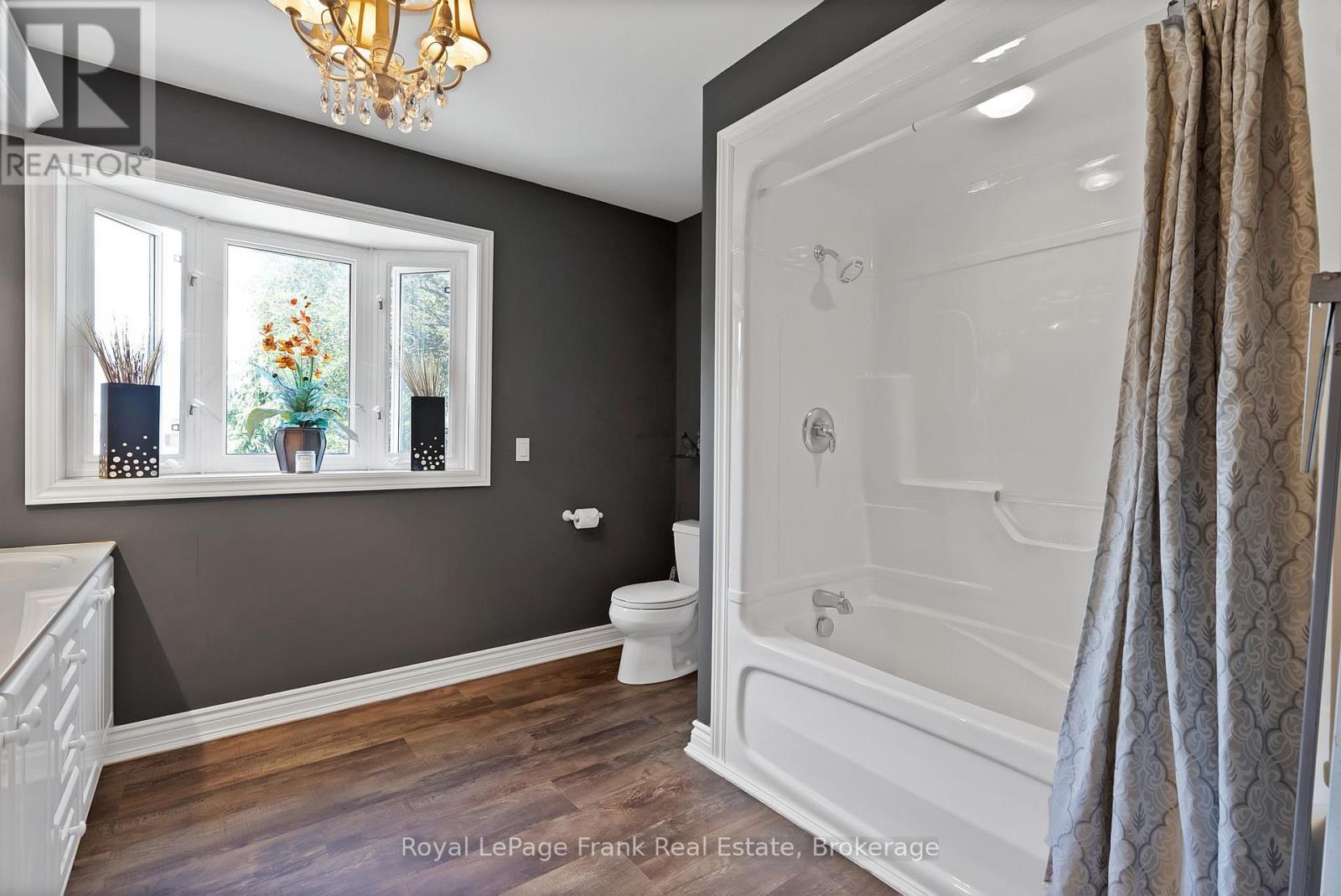 












1731 LANE STREET

,
Pickering,




Ontario
L1Y1B6


