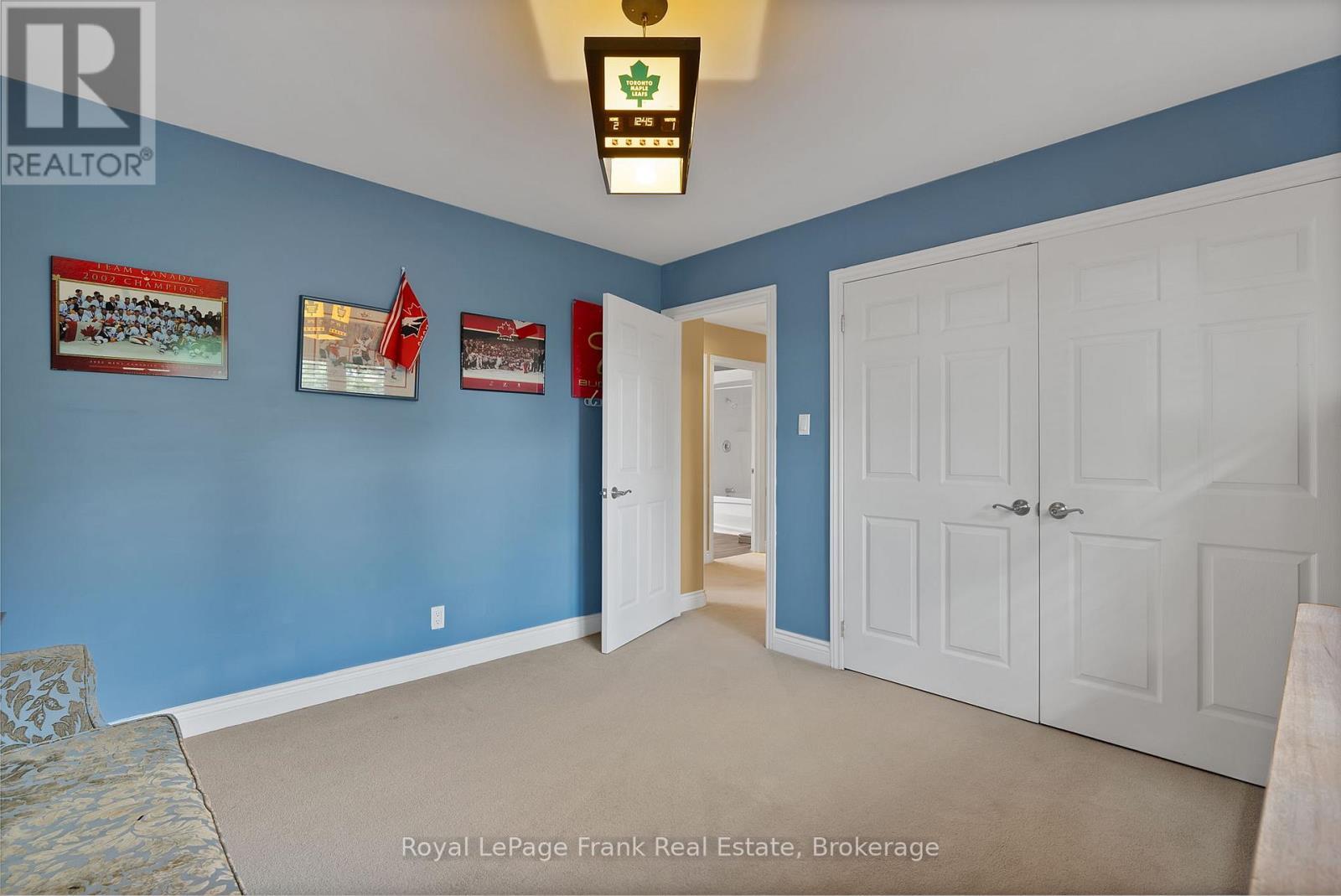 












1731 LANE STREET

,
Pickering,




Ontario
L1Y1B6

