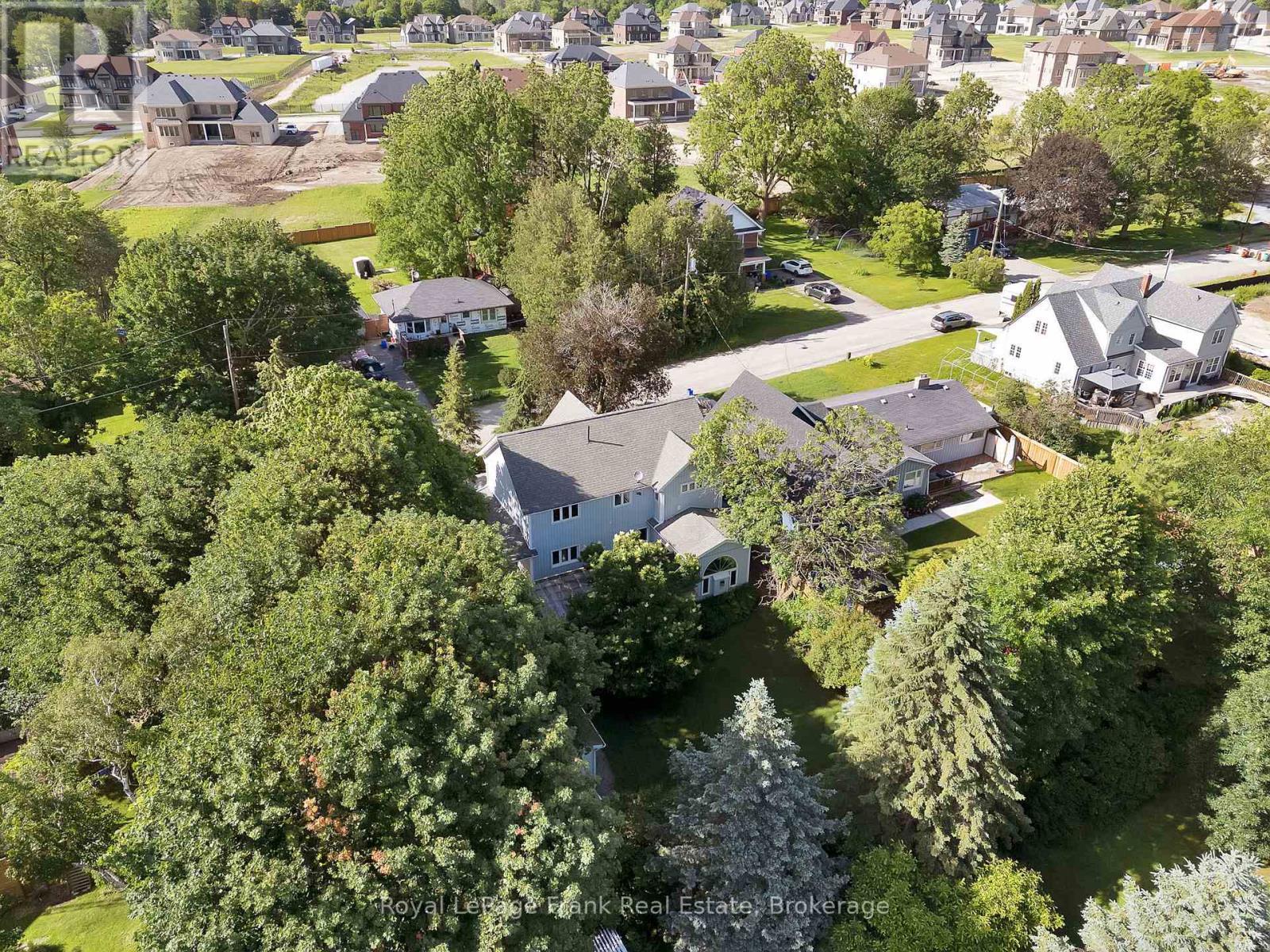 












1731 LANE STREET

,
Pickering,




Ontario
L1Y1B6

