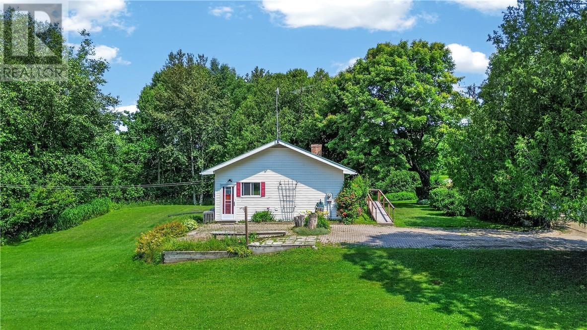 












1317 Lakeshore Road

,
Kagawong, Manitoulin Island,




Ontario
P0P1J0

