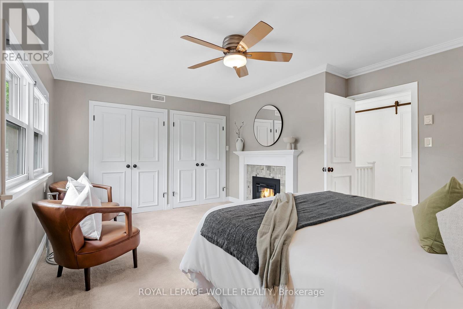 












203 FORSYTH DRIVE

,
Waterloo,




Ontario
N2L1A1

