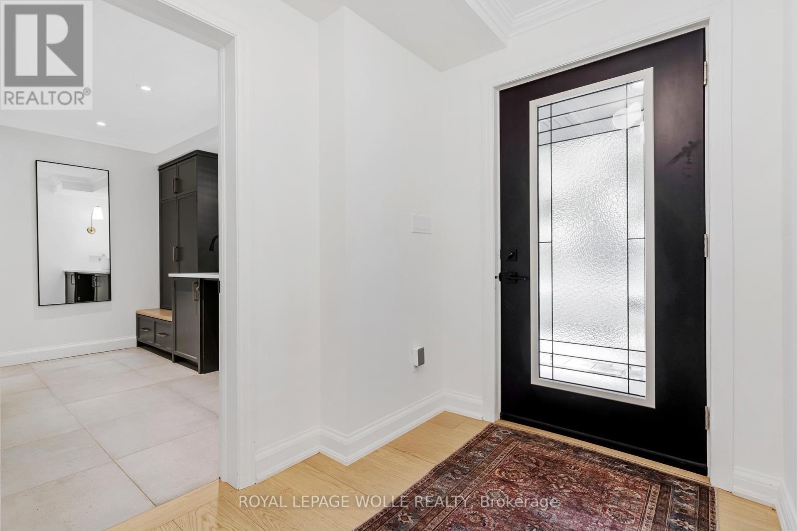 












203 FORSYTH DRIVE

,
Waterloo,




Ontario
N2L1A1

