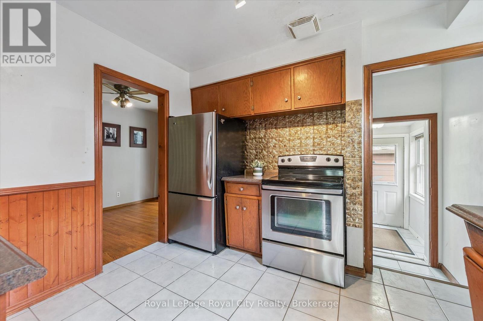 












87 CASSINO AVENUE

,
Guelph (St. George's),




Ontario
N1E2J4

