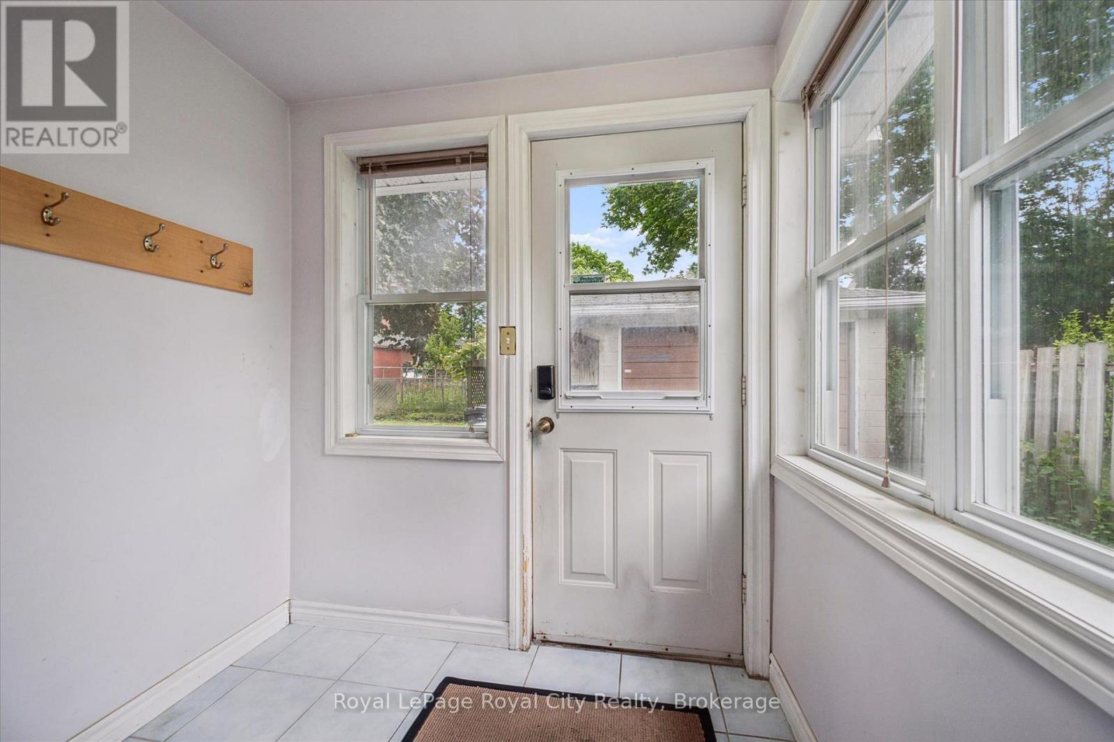 












87 CASSINO AVENUE

,
Guelph (St. George's),




Ontario
N1E2J4

