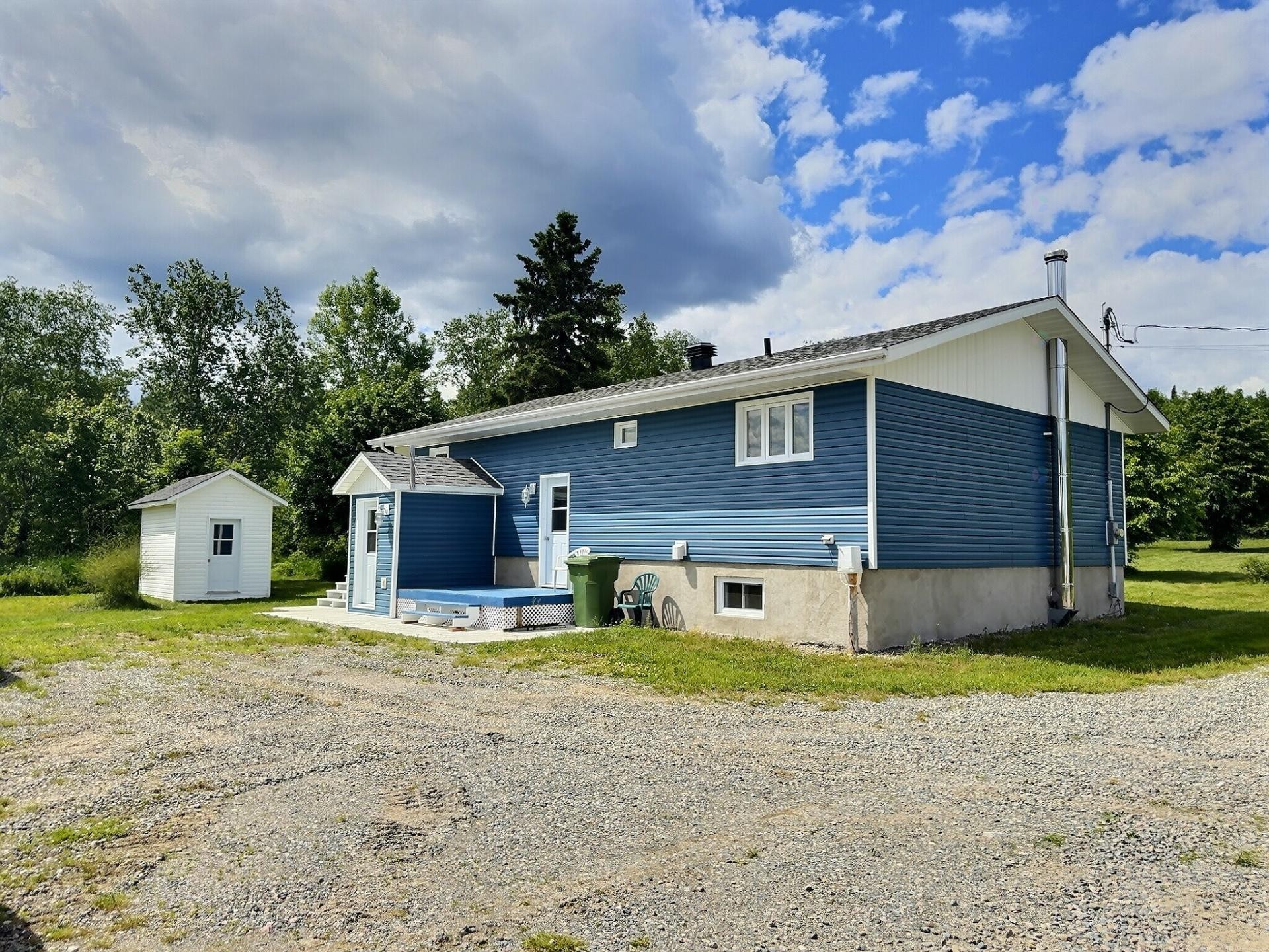 









896


13e-et-14e Rang

,
Laverlochère-Angliers,




QC
J0Z1A0

