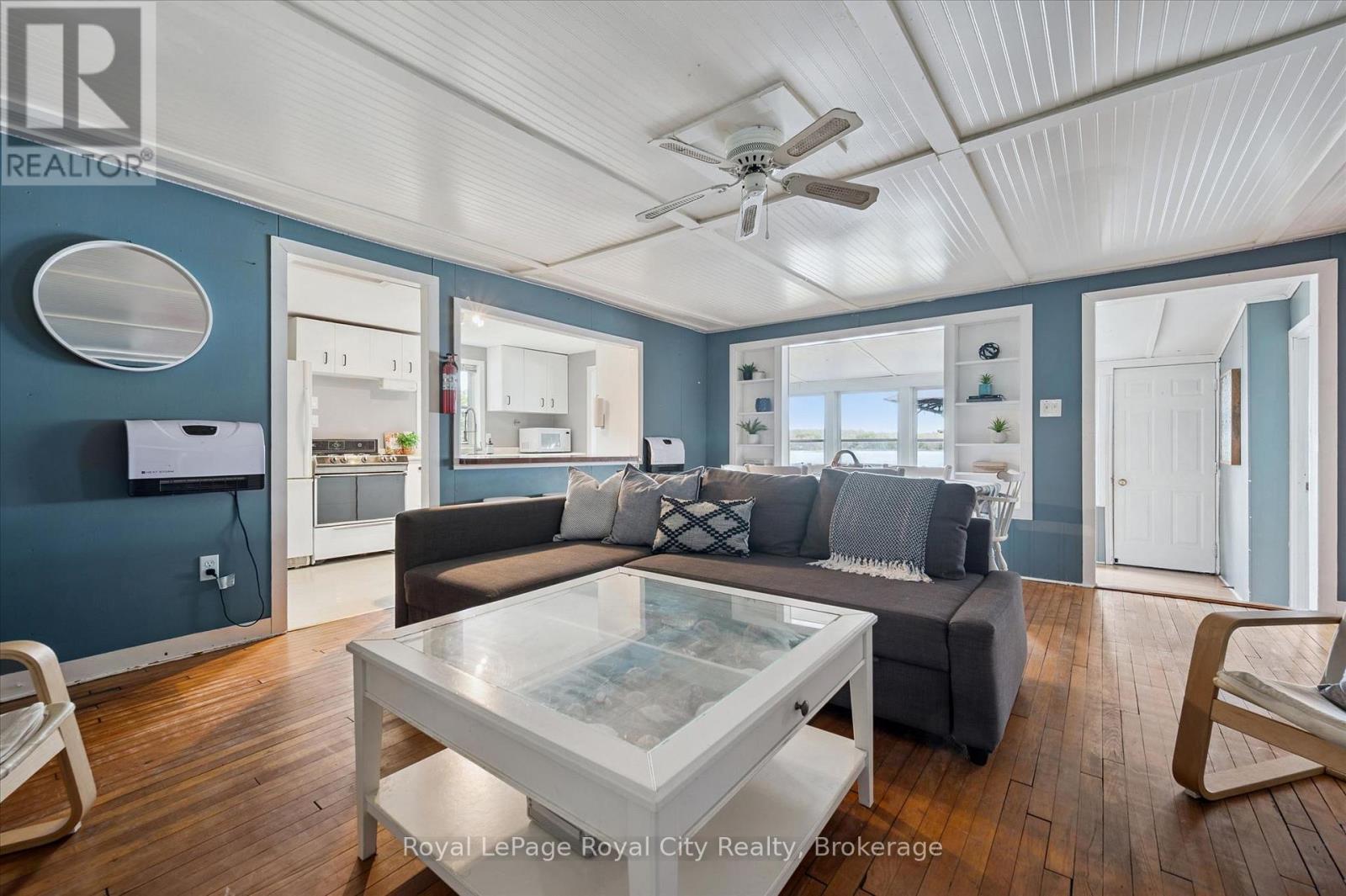 












335 THIRD STREET

,
Centre Wellington (Belwood),




Ontario
N0B1J0

