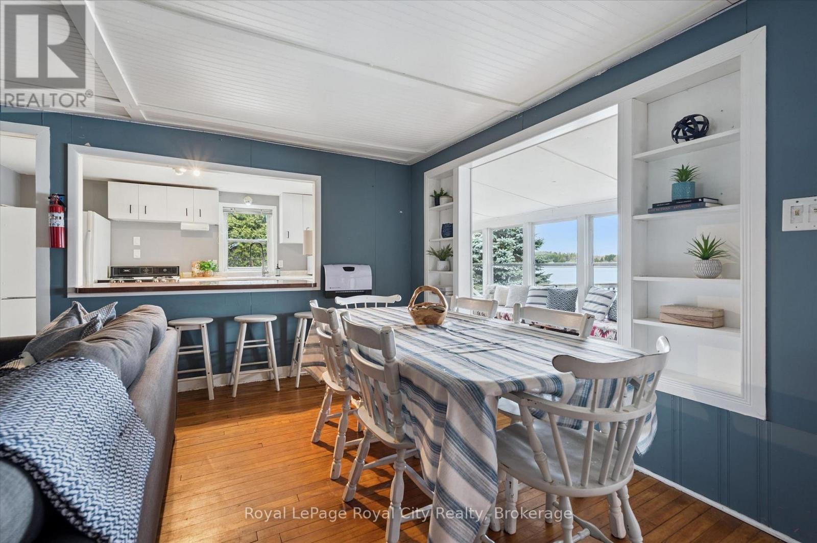 












335 THIRD STREET

,
Centre Wellington (Belwood),




Ontario
N0B1J0

