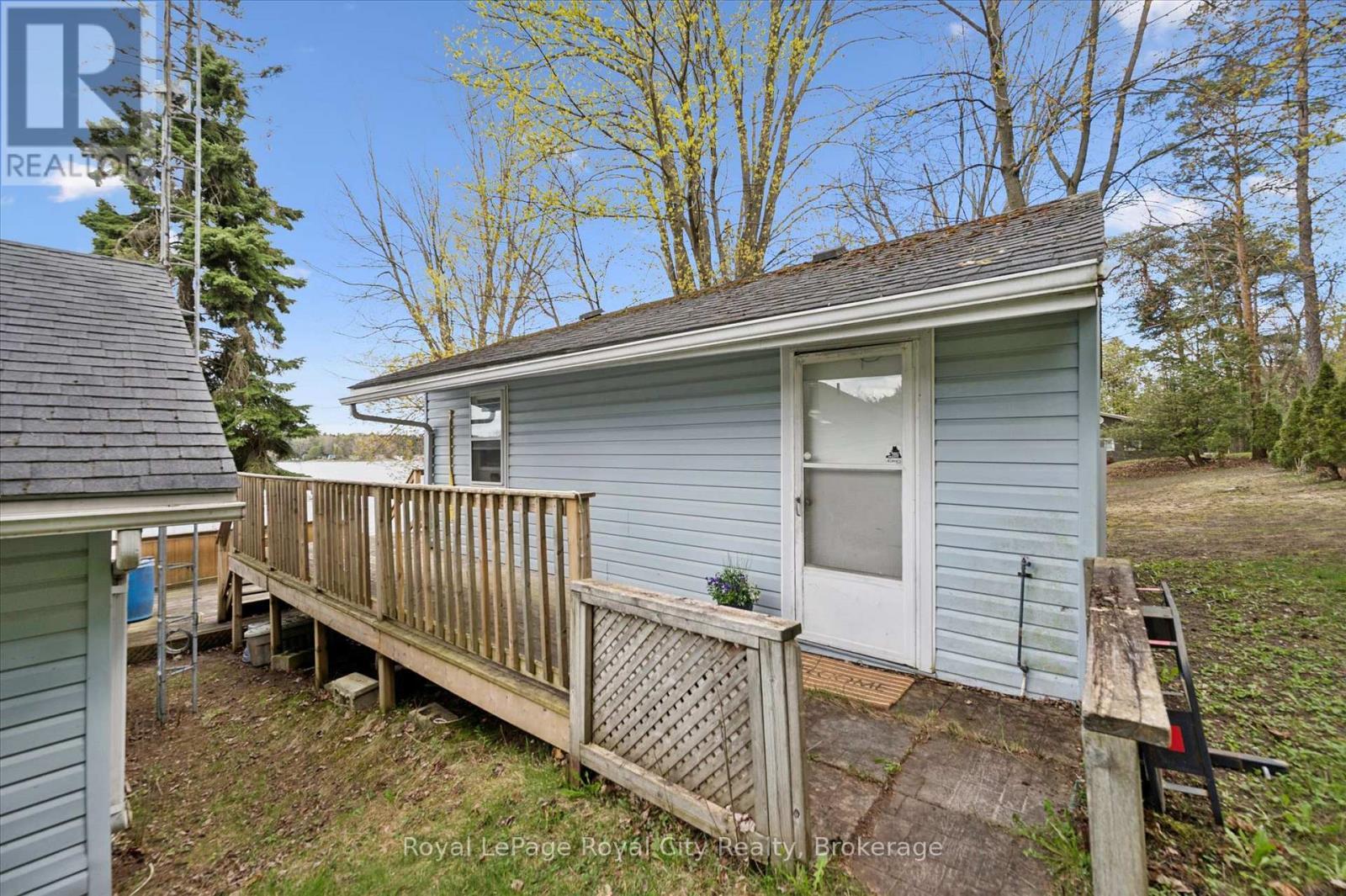 












335 THIRD STREET

,
Centre Wellington (Belwood),




Ontario
N0B1J0

