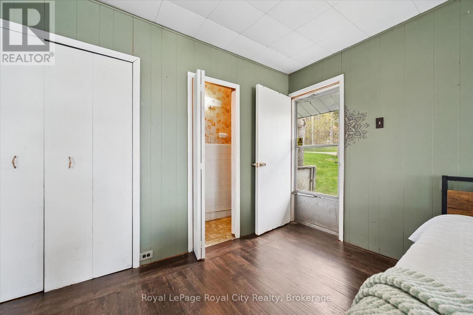 












335 THIRD STREET

,
Centre Wellington (Belwood),




Ontario
N0B1J0

