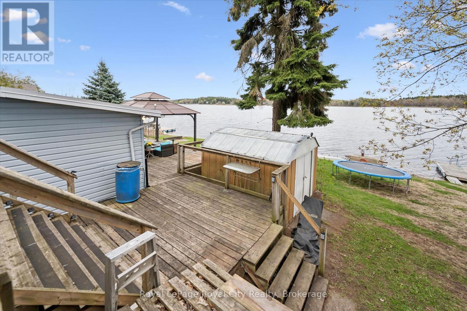 












335 THIRD STREET

,
Centre Wellington (Belwood),




Ontario
N0B1J0

