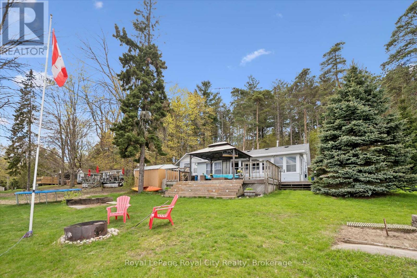 












335 THIRD STREET

,
Centre Wellington (Belwood),




Ontario
N0B1J0

