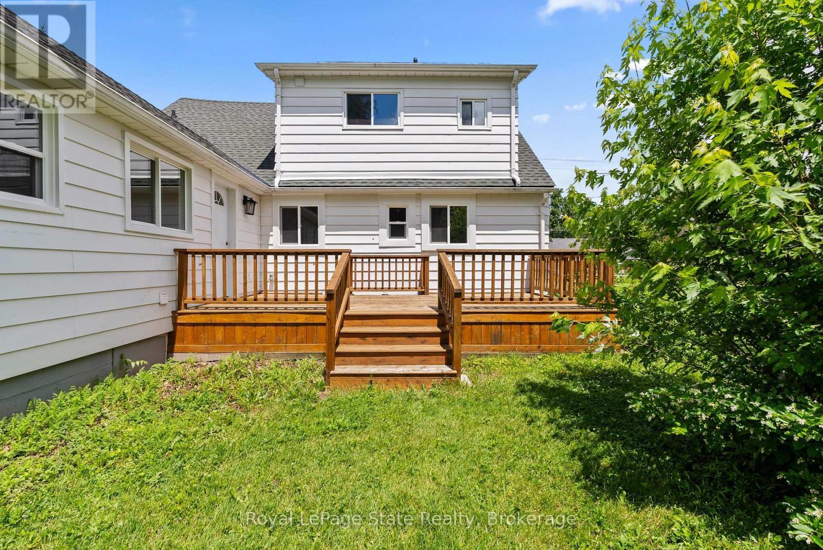 












45 CATHERINE STREET

,
Fort Erie (Central),




Ontario
L2A2G8


