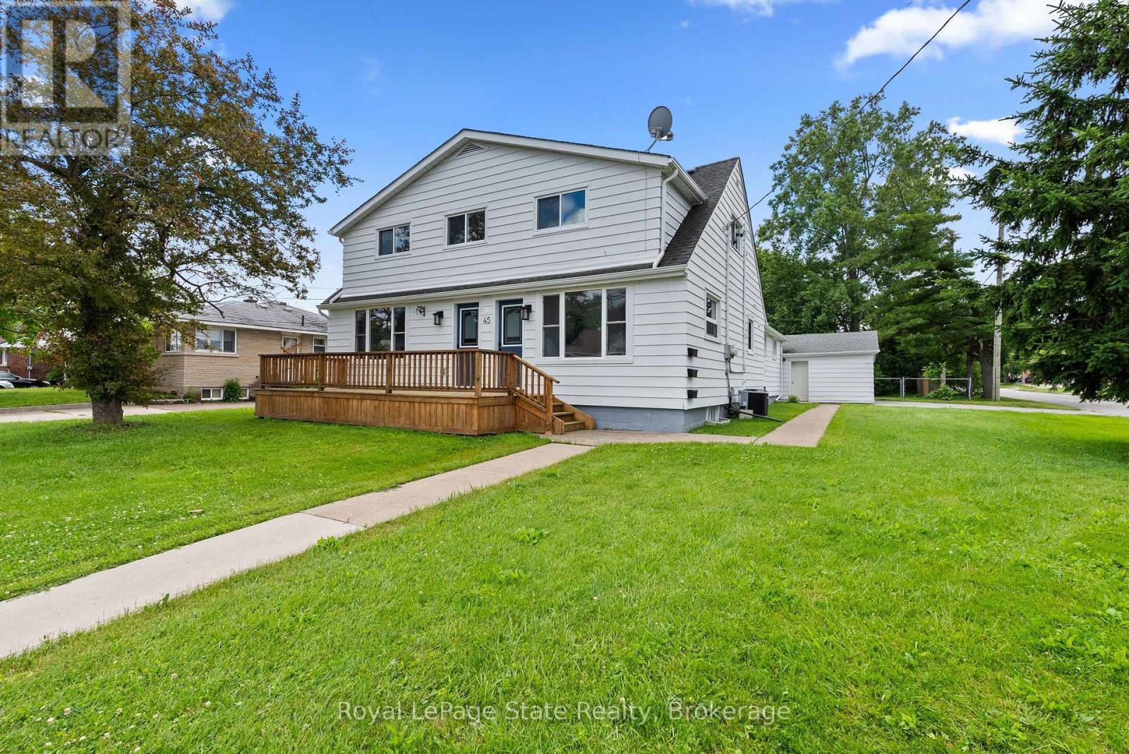












45 CATHERINE STREET

,
Fort Erie (Central),




Ontario
L2A2G8

