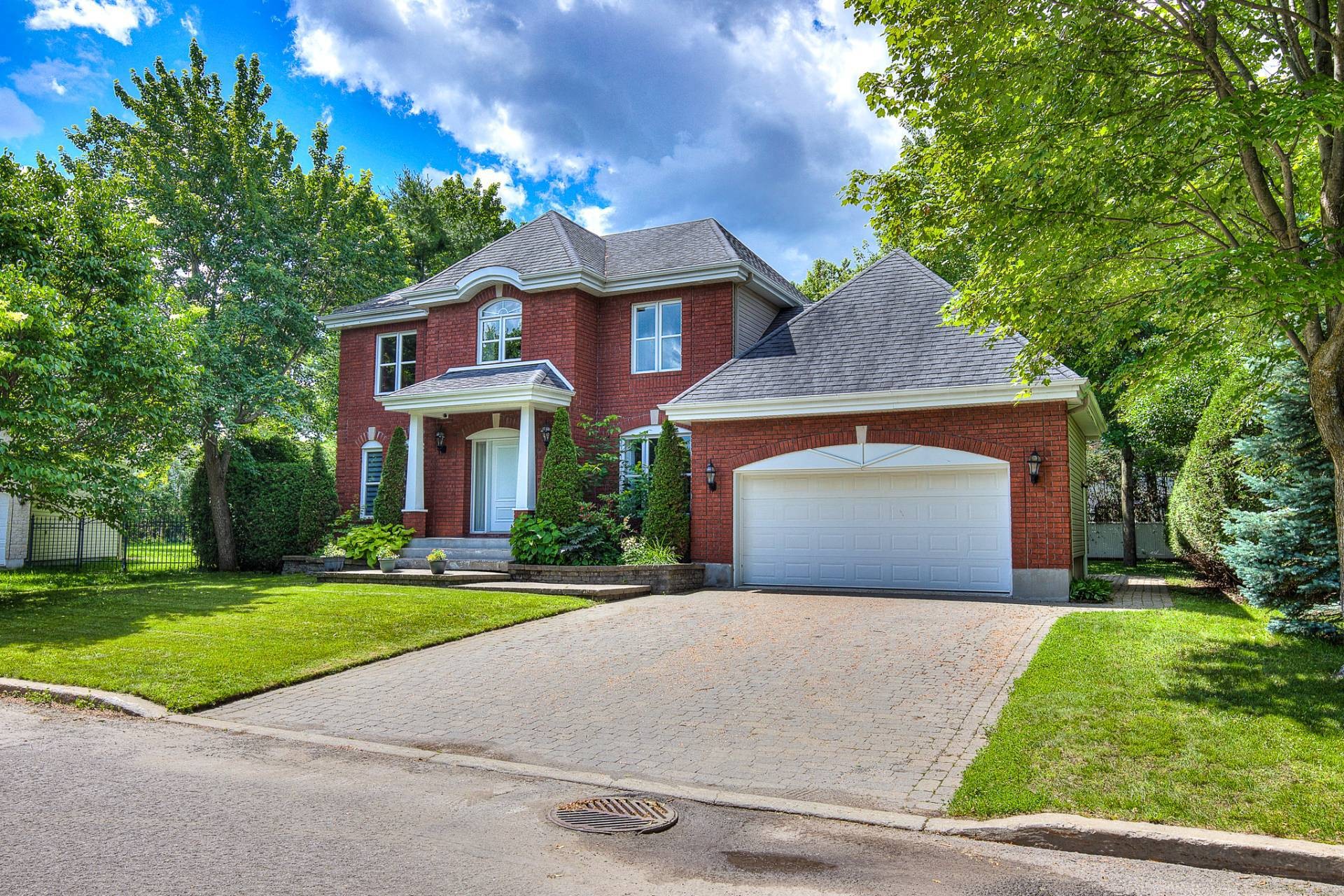 









7


Rue des Doublons

,
Blainville,




QC
J7C5X4

