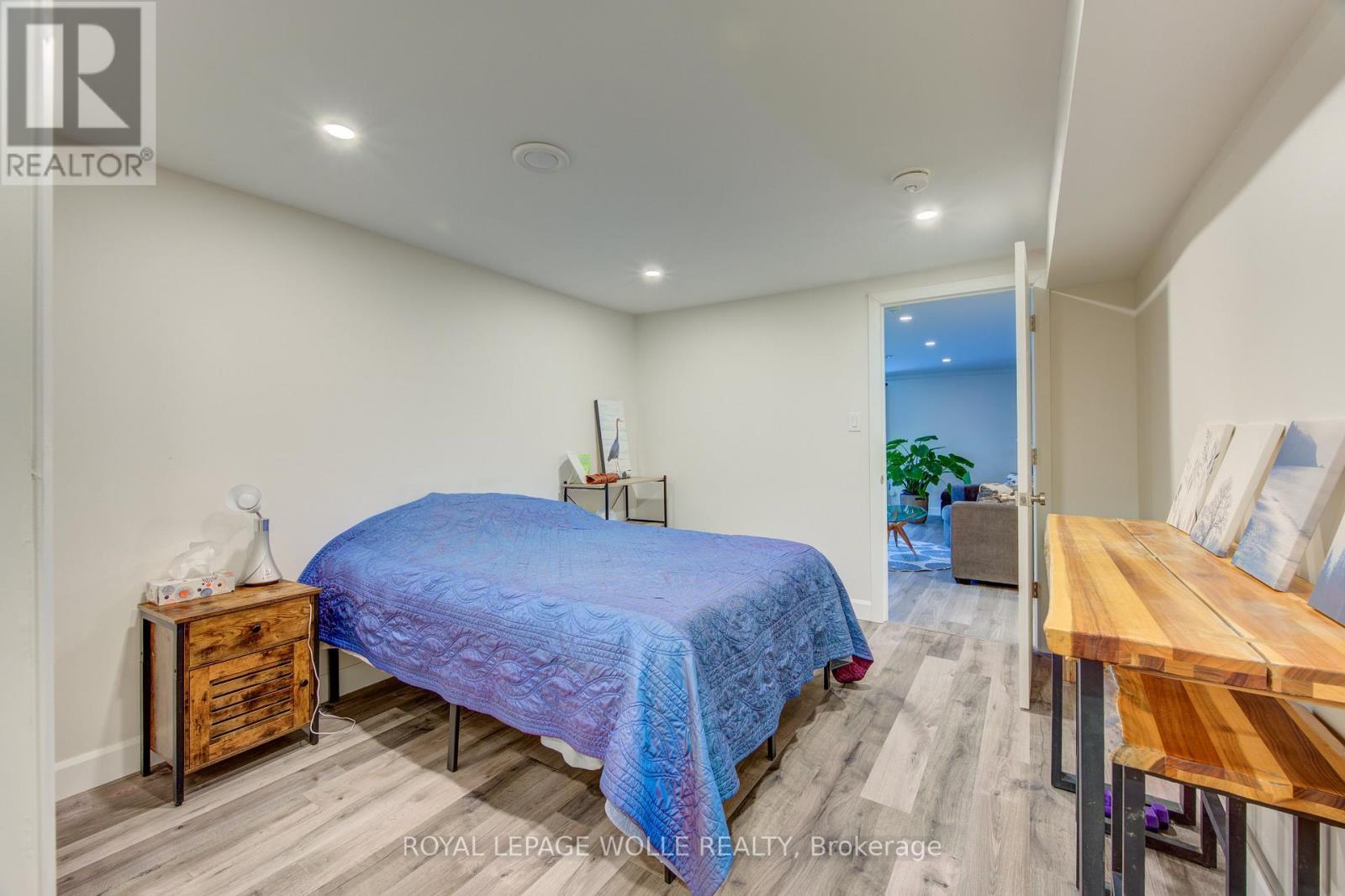 












112 MITCHELL STREET

,
North Dumfries,




Ontario
N0B1E0

