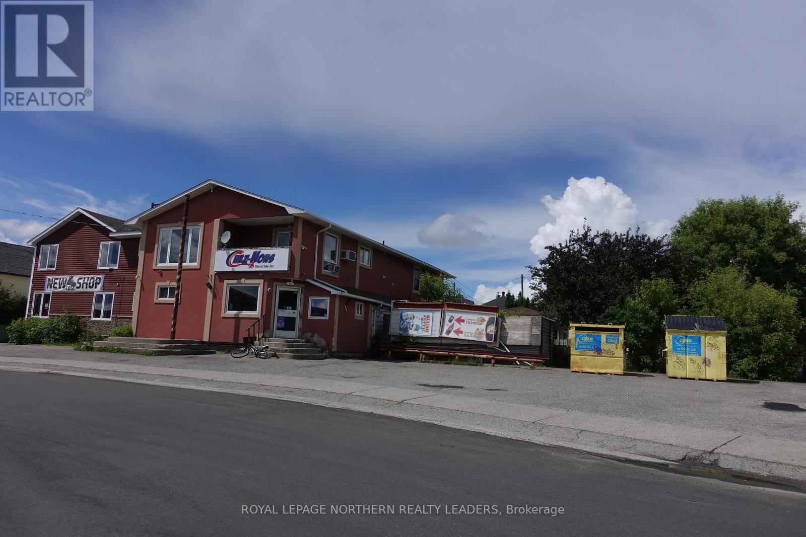 












20 - 30 VIMY AVENUE

,
Timmins (TM - TNW - Algonquin to Jubilee),




Ontario
P4N4G9

