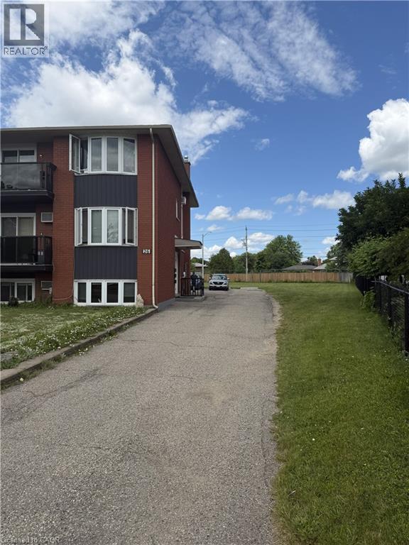 












26 CARNABY Crescent

,
Kitchener,




Ontario
N2A1M7

