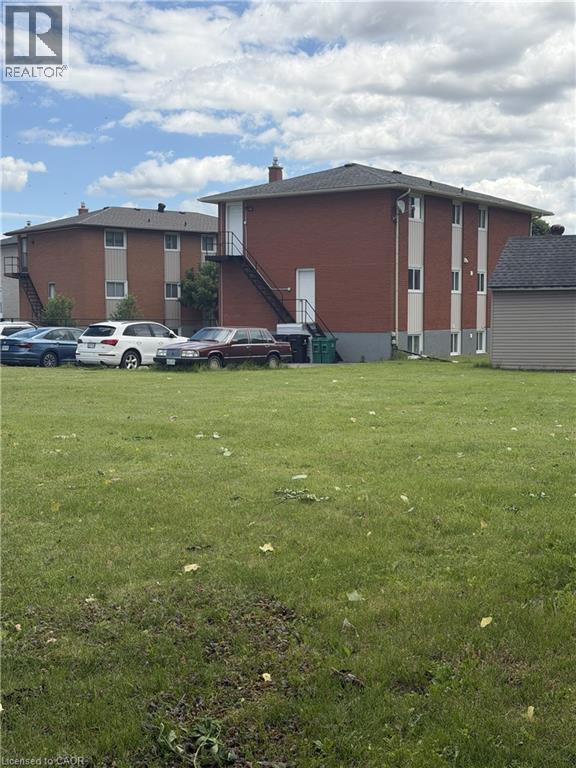 












26 CARNABY Crescent

,
Kitchener,




Ontario
N2A1M7

