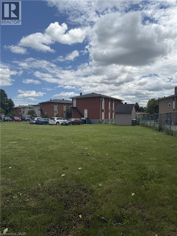 












26 CARNABY Crescent

,
Kitchener,




Ontario
N2A1M7

