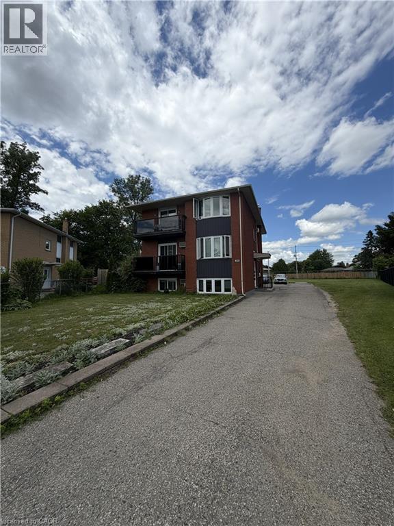 












26 CARNABY Crescent

,
Kitchener,




Ontario
N2A1M7

