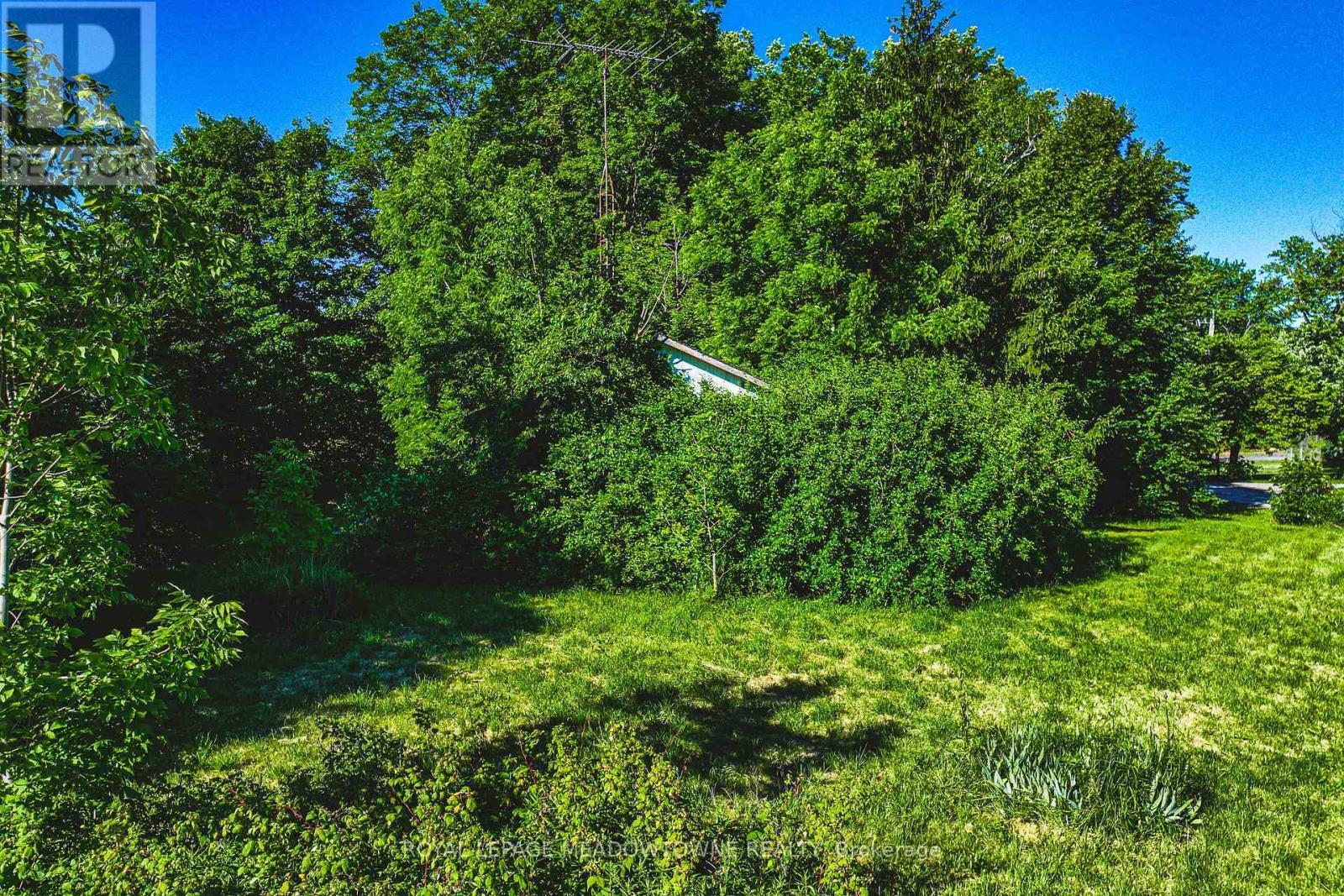 












8220 10 SIDE ROAD

,
Halton Hills,




Ontario
L9T2X7

