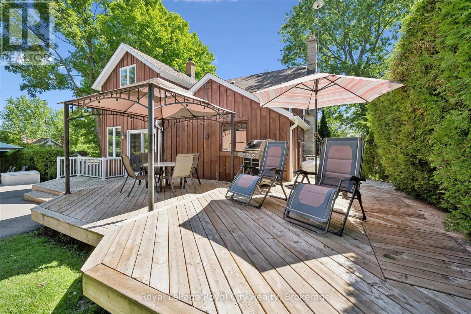 












33 NORTH BROADWAY STREET

,
Centre Wellington (Belwood),




Ontario
N0B1J0

