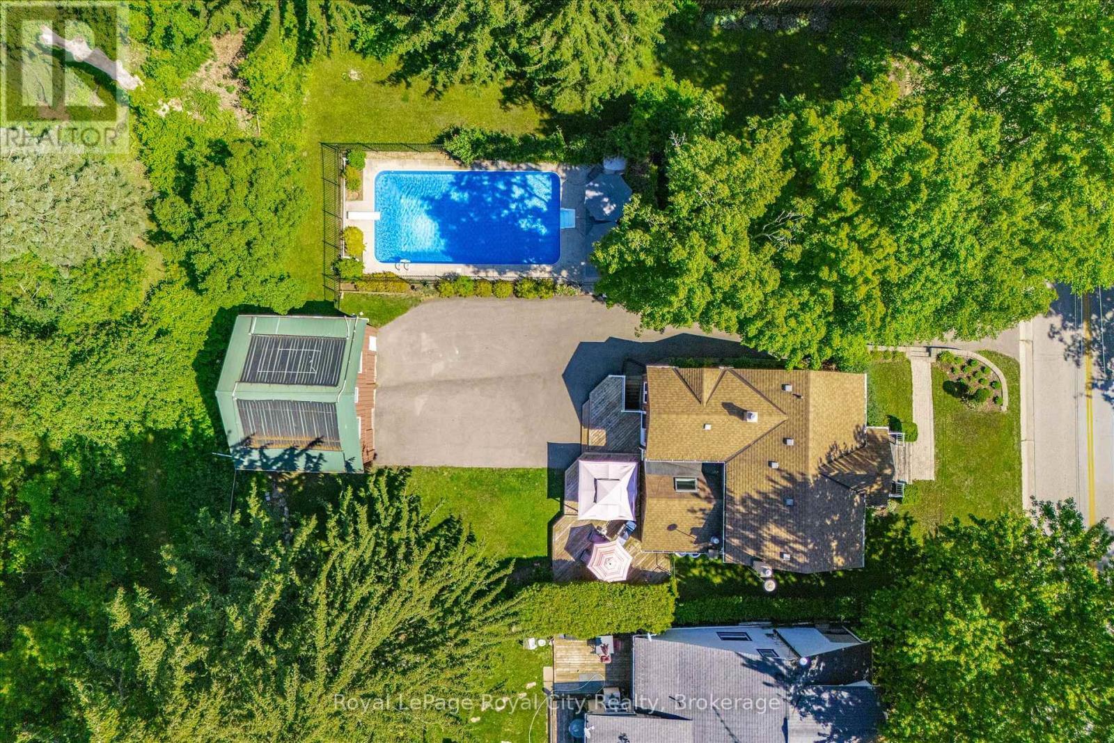 












33 NORTH BROADWAY STREET

,
Centre Wellington (Belwood),




Ontario
N0B1J0

