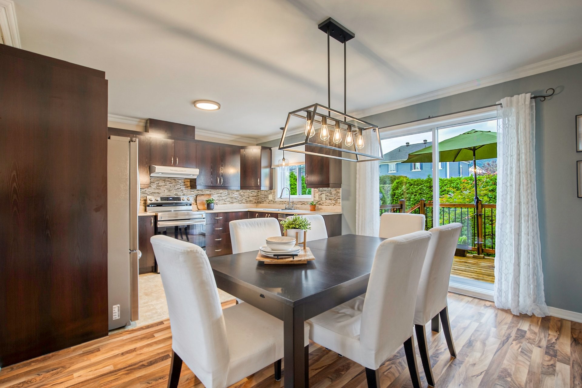 









506


Rue Magloire-Laflamme

,
Mont-Saint-Hilaire,




QC
J3H0B8

