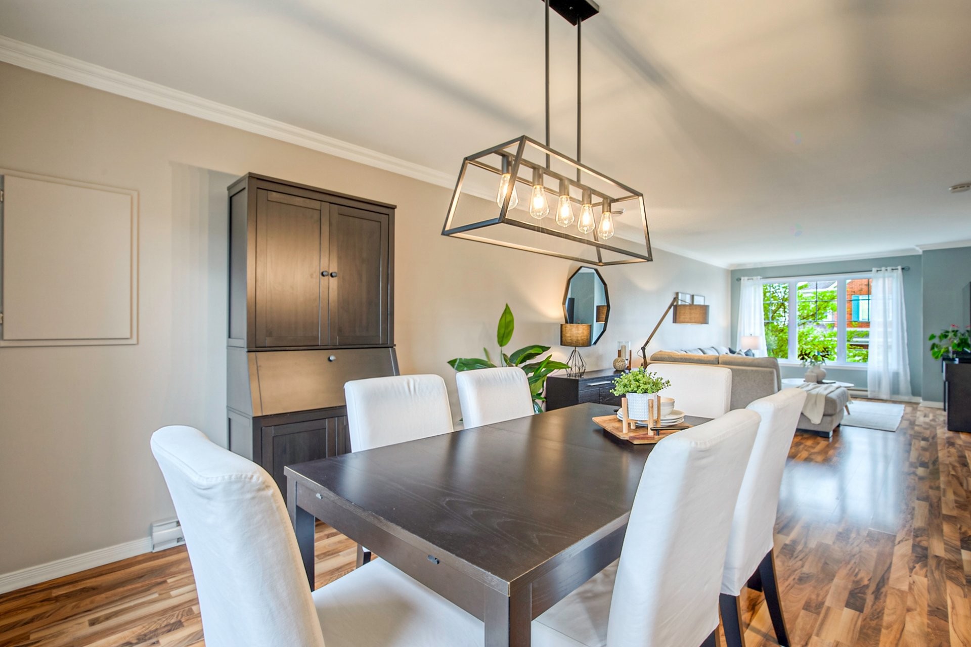 









506


Rue Magloire-Laflamme

,
Mont-Saint-Hilaire,




QC
J3H0B8

