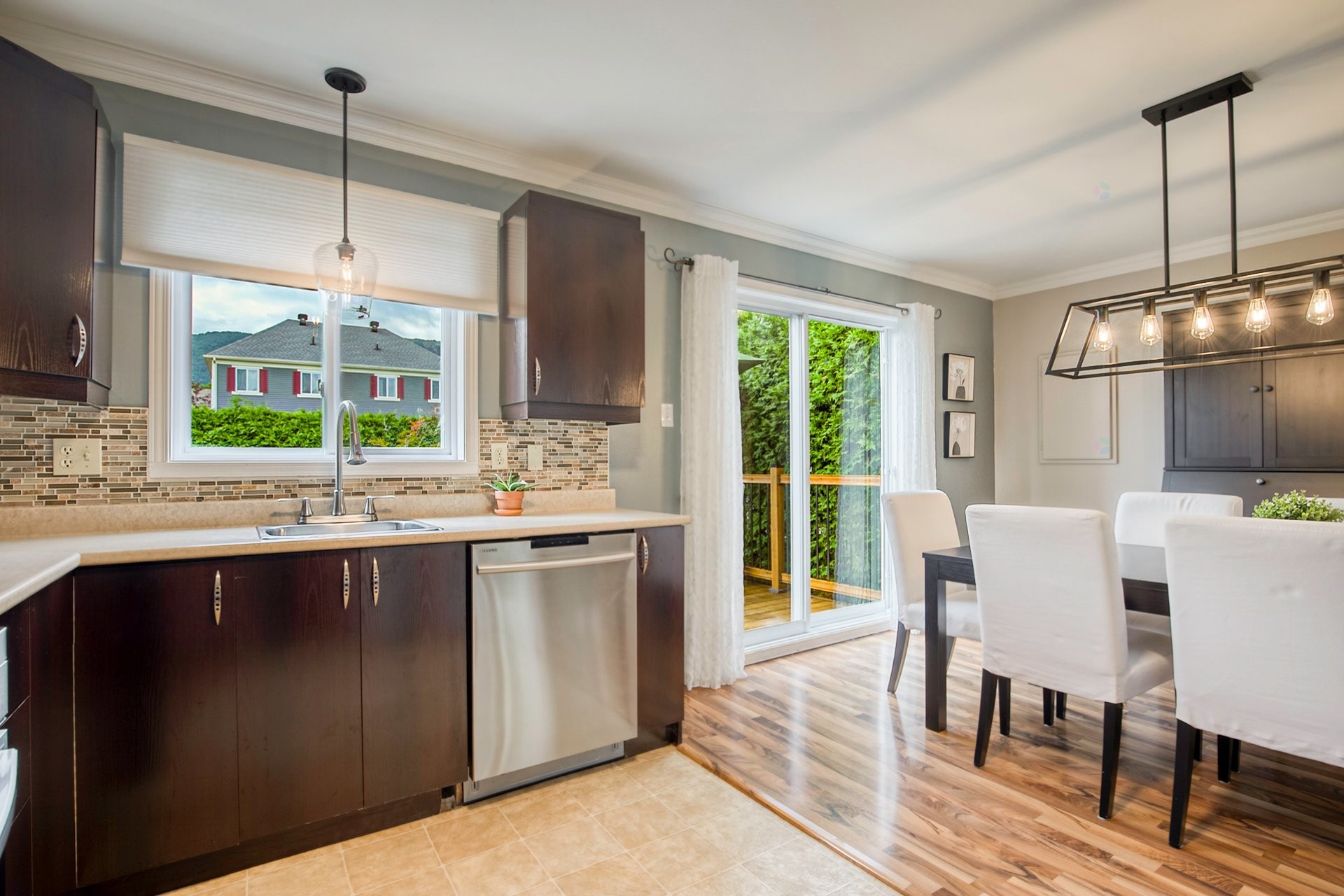 









506


Rue Magloire-Laflamme

,
Mont-Saint-Hilaire,




QC
J3H0B8

