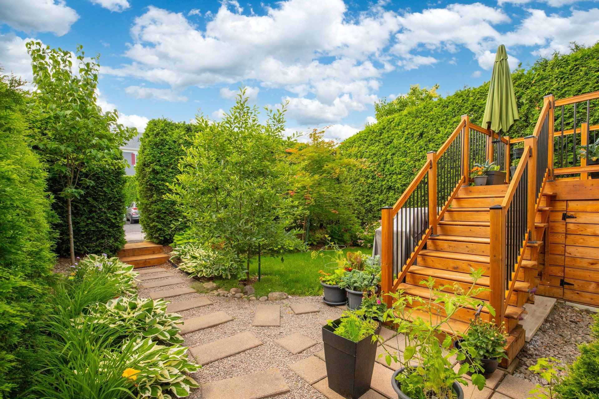 









506


Rue Magloire-Laflamme

,
Mont-Saint-Hilaire,




QC
J3H0B8

