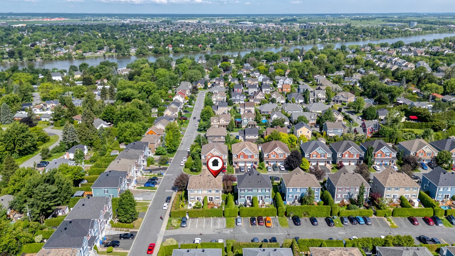 









506


Rue Magloire-Laflamme

,
Mont-Saint-Hilaire,




QC
J3H0B8

