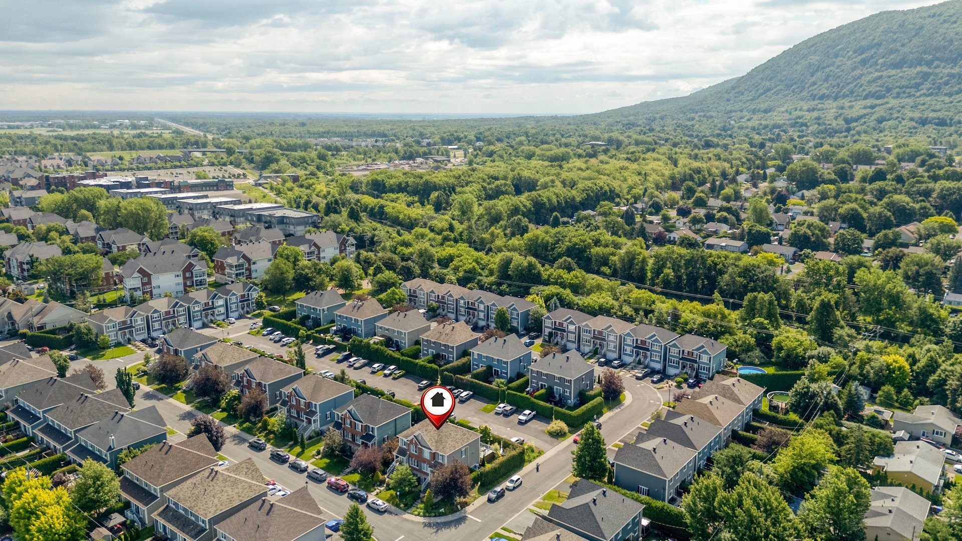 









506


Rue Magloire-Laflamme

,
Mont-Saint-Hilaire,




QC
J3H0B8

