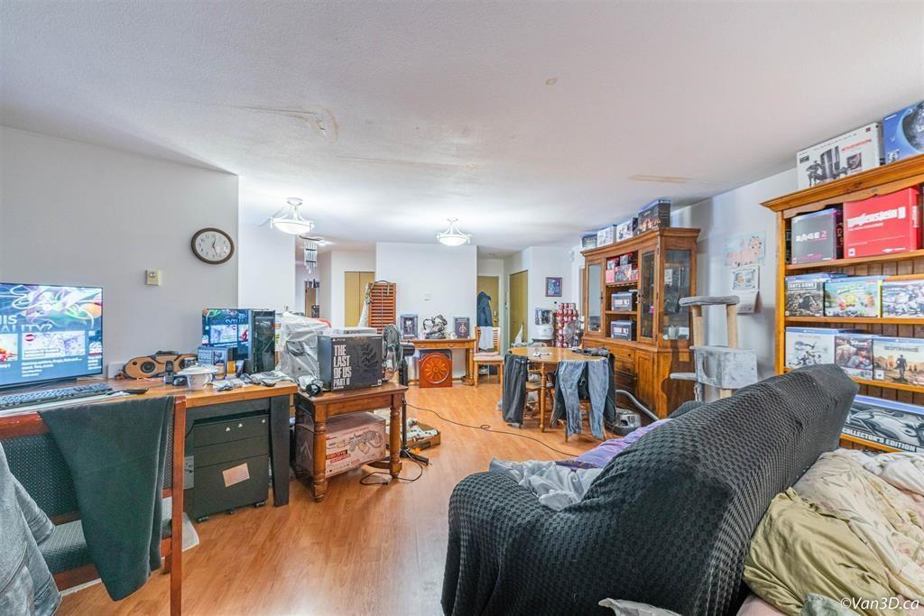 












6455 148 STREET

,
Surrey,




British Columbia
V3S3C5

