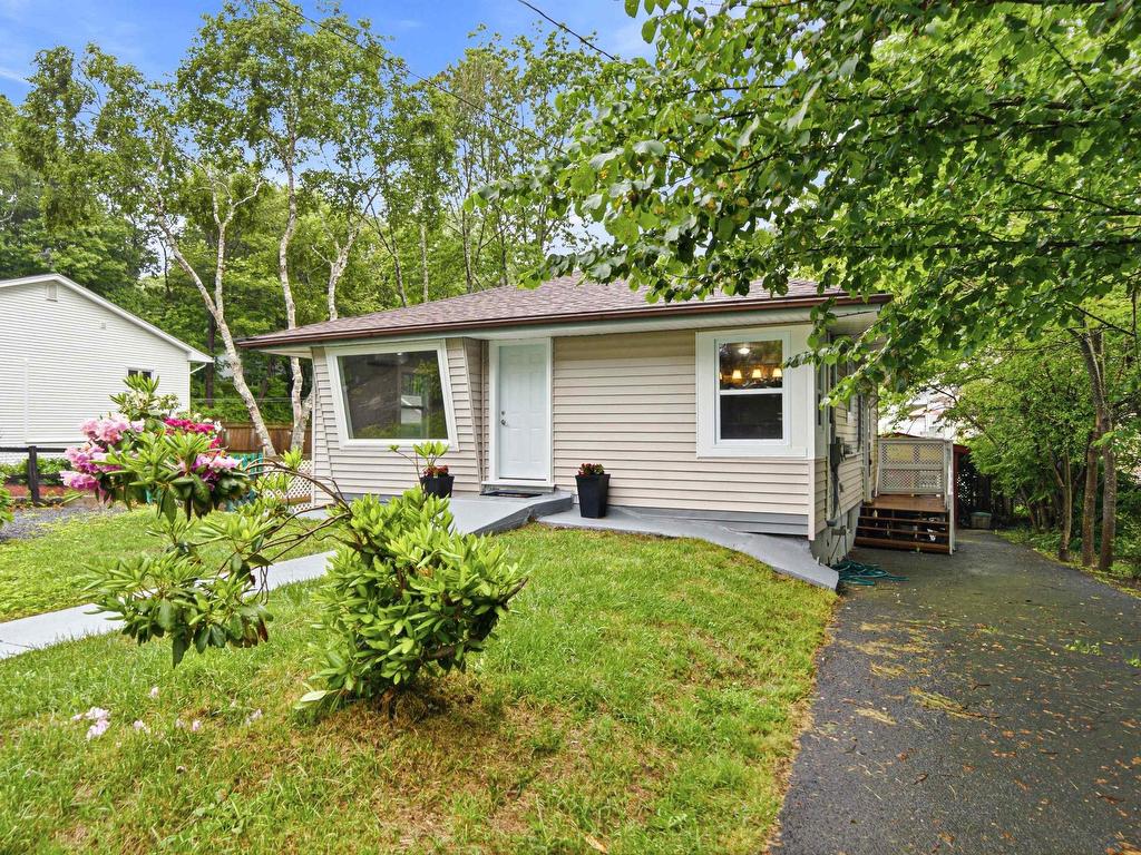 












12 Nelson Avenue

,
Halifax,




NS
B3P 1V8

